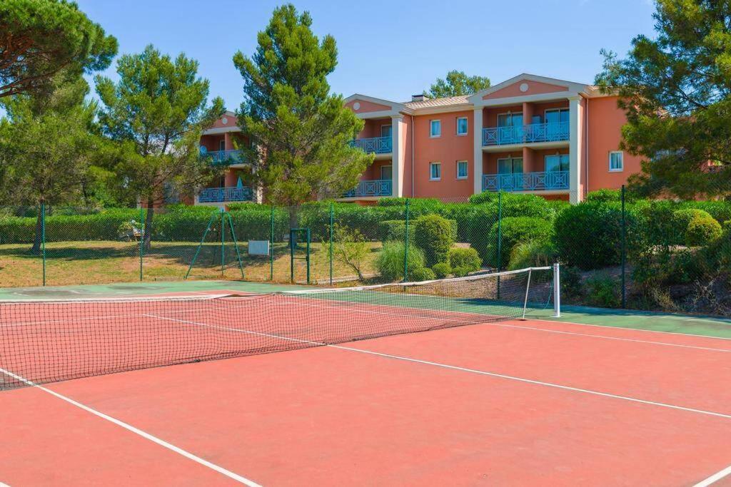 Appartement T2 Dans Residence Avec Piscine Et Tennis Saint-Raphaël エクステリア 写真