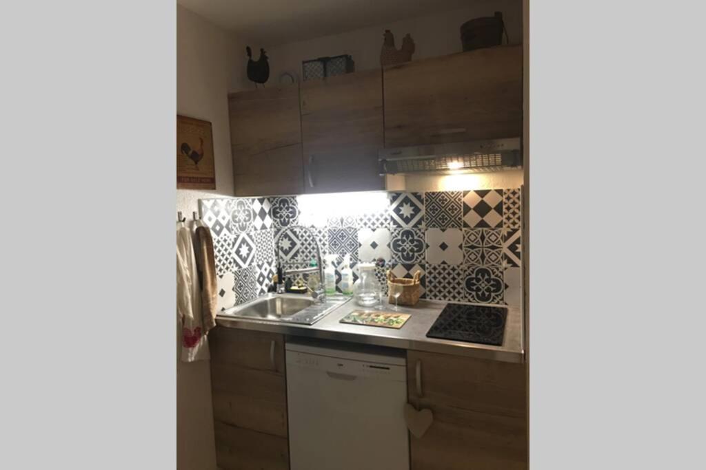Appartement T2 Dans Residence Avec Piscine Et Tennis Saint-Raphaël エクステリア 写真